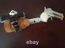 Vintage Hubley Panther Pistol Spring Loaded Derringer Toy Cap Gun