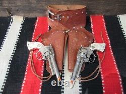 Vintage Hubley Texan Jr Cap Gun Holster Set