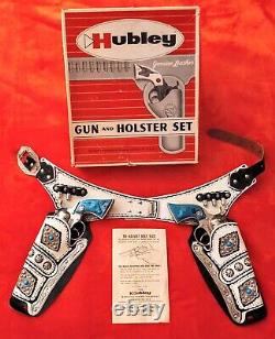 Vintage Hubley Western Cap Gun Turquoise Grips Cowboy Toy Pistol Set withBox