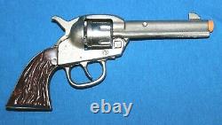 Vintage Kilgore Big Horn Disc Cap Gun Circa 1945 Excellent Condition