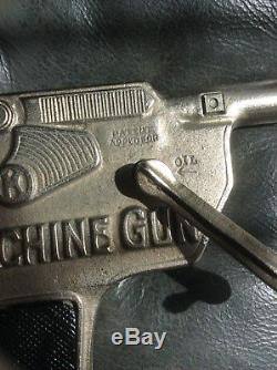 Vintage Kilgore Cap Gun Ra Ta Tat Tat Machine cap Gun great condition 1930s