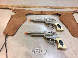 Vintage Leslie Henry Wagon Train Toy Cap Guns With Double Leather Holster