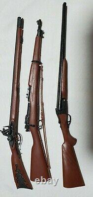 Vintage Lot Seven (7) MARX Historic Miniature Toy Guns in Wooden KLER-VUE Case