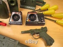 Vintage MARX ARMY Military REMCO MONKEY DIVISION Plastic TOY GUN Lot