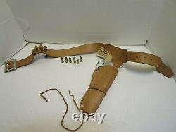 Vintage Mattel Fanner 50 Cap Gun With Fanner 50 Leather Holster & Shells