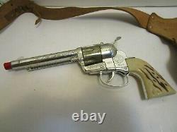 Vintage Mattel Fanner 50 Cap Gun With Fanner 50 Leather Holster & Shells