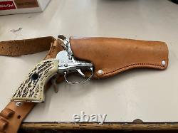 Vintage Mattel Fanner Shootin Shell Gun and Holster Set