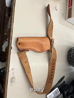 Vintage Mattel Fanner Shootin Shell Gun and Holster Set