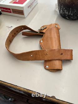 Vintage Mattel Fanner Shootin Shell Gun and Holster Set