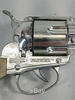 Vintage Mattel Shootin Shell Fanner Toy Cap Gun 6 Shooter Working Used