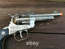 Vintage Mexican Die-cast Toy Gun Official Gun Toy Wyatt Earp New In Ob Mexico