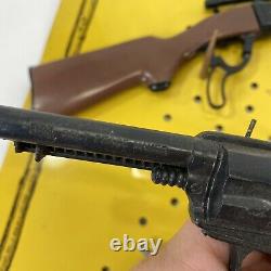 Vintage Miniature Plastic Gun Display On Metal Sign Japan Colt Winchester