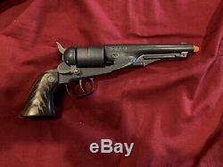Vintage Nichols Model 61 Cap Gun Beautiful Gun & Operates Properly