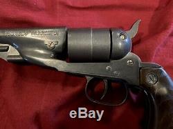 Vintage Nichols Model 61 Cap Gun Beautiful Gun & Operates Properly