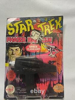 Vintage Official Star Trek Phaser Ray Toy Gun Battery Operated AHI 1976 NOC