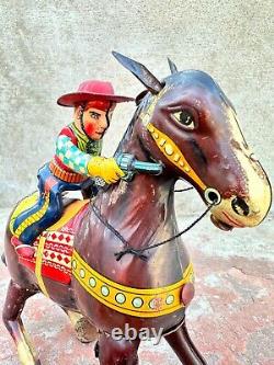 Vintage Old HAJI Mark Cow Boy Horse With Gun Wind Up Litho Tin Toy Made In Japan