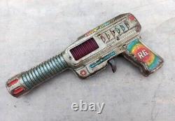 Vintage Old TT Trade Mark Japaneses Fire Sparkling Space Ray Gun Litho Tin Toy