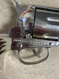 Vintage RARE Matel Shootin Shell Fanner Single Action Cap Gun With Caps