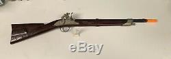 Vintage Rare 1958 Hubley Davy Crockett Rifle Toy Cap Gun Original Condition