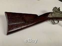 Vintage Rare 1958 Hubley Davy Crockett Rifle Toy Cap Gun Original Condition
