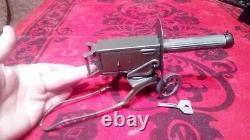 Vintage Rare machine gun Maxim Metal Clockwork Toy USSR. On wheels! +key