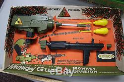 Vintage Remco Monkey Division Monkey Gun Original Box 2 Grenades Tommy gun JSH