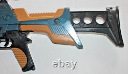 Vintage Remco Screaming Mee Mee-e Toy Rifle With Red Missile In Good Condition