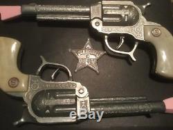 Vintage Roy Rogers Rare Holster & Cap Guns Set See Cap Guns