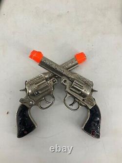 Vintage Stevens The Sheriff Repeating Toy Western Cap Gun Pistols W Belt Working