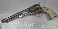 Vintage TOY Colt 45 Hubley Cap GUN 5 Bullets and HOLSTER TOY GUN