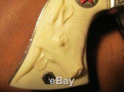 Vintage Texas Jr. Toy Cap Gun by Hubley Die-Cast push button near mint condition