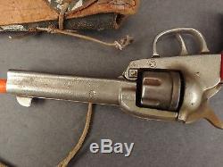 Vintage Toy Kilgore Big Horn Cap Gun Pistol Red Grips Holster