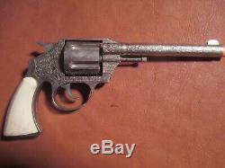Vintage Western Toy Cap Gun called The Plainsman, Rare and hard to find