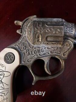 Vintage Wyandotte Hopalong Cassidy Cap Gun. Working