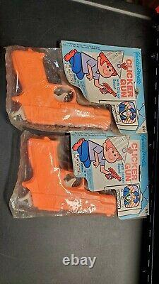 Vintage Yankee Doodle Toy Clicker Gun with sound. Lot of 2. New In Packages