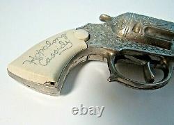 Vtg. Hopalong Cassidy Toy Wyandotte Cap Gun & Leather Holster With Embellishment