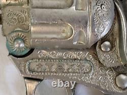 Vtg Hubley metal TEX Cap Gun Pistol Long Horn Handles