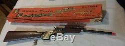 Wagon Train Master 5-in1 Rifle Gun Boxed Zing Leslie Henry
