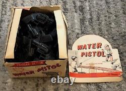 Water Pistol Toys in Store Display Box Squirting Unused Vintage 36 Old Toy Guns